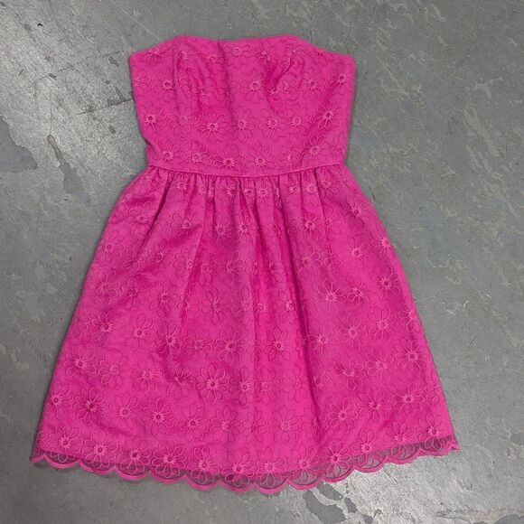 Lilly Pulitzer Size 2 Pink Floral Fit and Flare Strapless mini dress - Picture 3 of 8